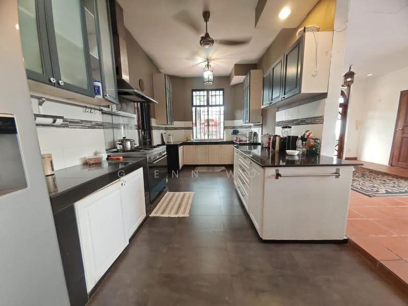 Bungalow House for Sale in Taman Kolam Air (Johor Bahru) - Glenn Woo - Kitchen - PropertyGuru.com.my