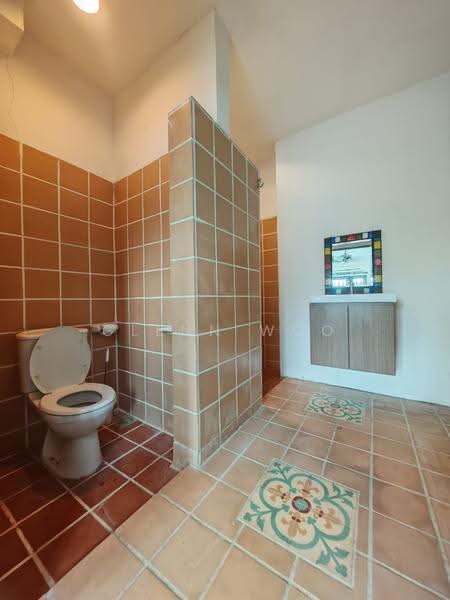 Bungalow House for Sale in Taman Kolam Air (Johor Bahru) - Glenn Woo - Bathroom - PropertyGuru.com.my