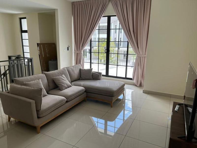 Rumah Bandar untuk Disewa di Sepang (Selangor) - KY Ang - Living Room - PropertyGuru.com.my