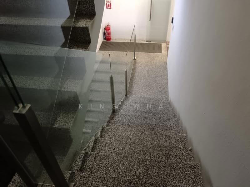 Shop for Sale in Wangsa Maju (Kuala Lumpur) - King Wha - Corridor - PropertyGuru.com.my
