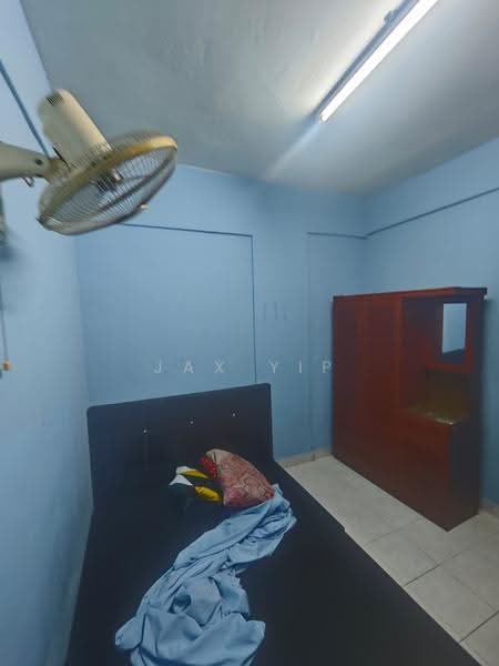 Apartment for Rent at Bayu Puteri 2 - Jax Yip - Bedroom - PropertyGuru.com.my