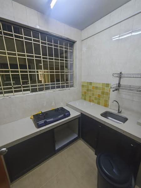Apartment for Rent at Bayu Puteri 2 - Jax Yip - Kitchen - PropertyGuru.com.my