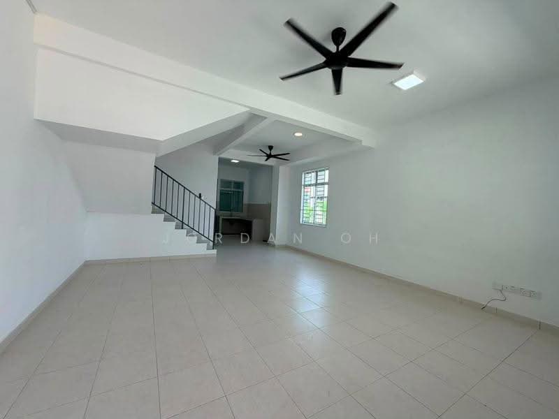 2.5-storey Terraced House for Sale in Taman Pulai Mutiara (Iskandar Puteri (Nusajaya)) - Jordan Oh - Living Room - PropertyGuru.com.my