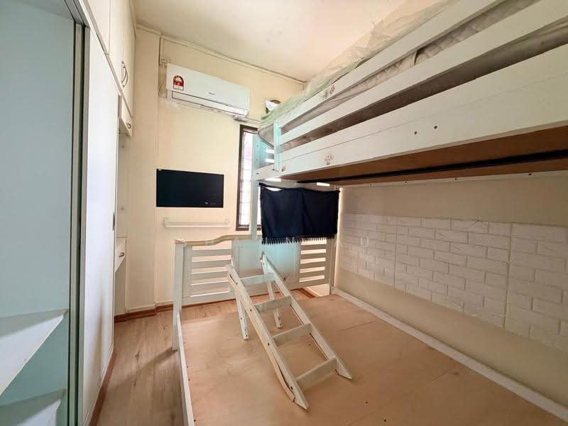 Apartment for Sale at Bayu Puteri 3 - Shaun Au - Bedroom - PropertyGuru.com.my