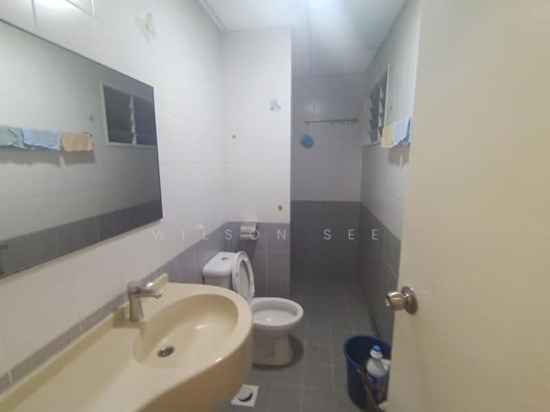 Kondominium untuk Disewa di Platinum Lake PV 12 - Wilson See - Bathroom - PropertyGuru.com.my