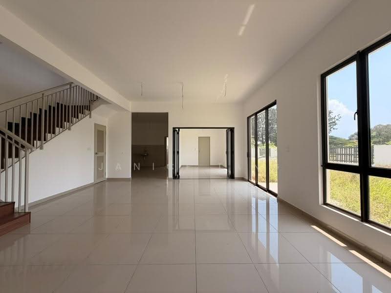 2-storey Terraced House for Sale in Setia Utama (Setia Alam) - Janice Tang - Living Room - PropertyGuru.com.my