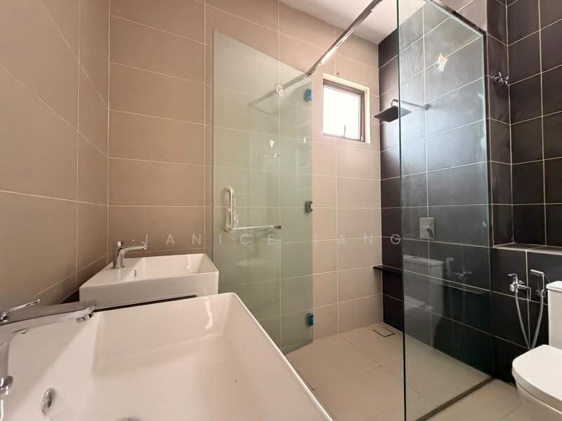 2-storey Terraced House for Sale in Setia Utama (Setia Alam) - Janice Tang - Bathroom - PropertyGuru.com.my