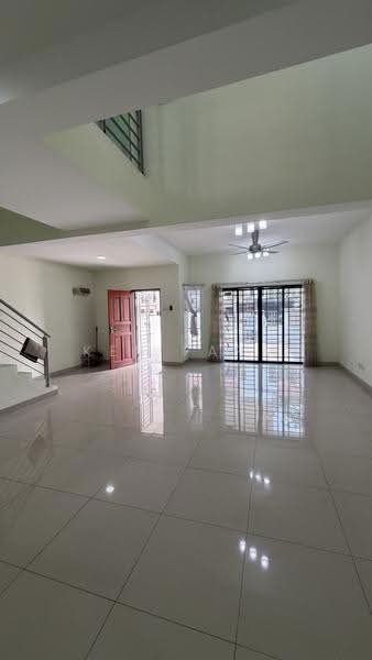 2-storey Terraced House for Rent in Sungai Buloh (Selangor) - KEN FARM - Living Room - PropertyGuru.com.my