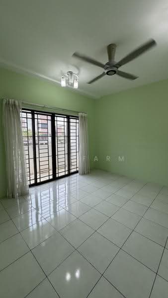 2-storey Terraced House for Rent in Sungai Buloh (Selangor) - KEN FARM - Living Room - PropertyGuru.com.my