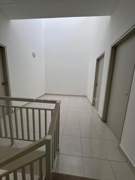 Rumah Teres 2-Tingkat untuk Disewa di Taman Bestari Perdana (Pasir Gudang) - Elena Lim - Corridor - PropertyGuru.com.my