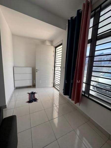 Rumah Teres 2-Tingkat untuk Disewa di Taman Bestari Perdana (Pasir Gudang) - Elena Lim - Entrance - PropertyGuru.com.my