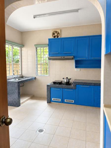 Rumah Berkembar untuk Dijual di Cheras (Kuala Lumpur) - Vincent Loon - Kitchen - PropertyGuru.com.my