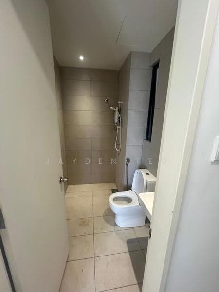 Kediaman Servis untuk Disewa di Kenwingston Platz - Jayden Teo - Bathroom - PropertyGuru.com.my