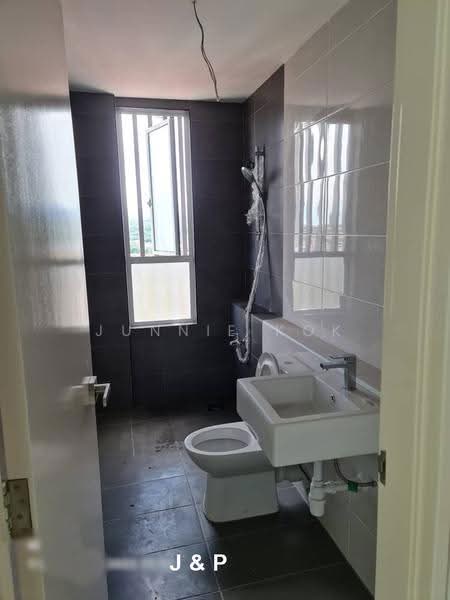 Condominium for Sale at SkyVue Residence @ Kobusak - Junnie Kok - Bathroom - PropertyGuru.com.my
