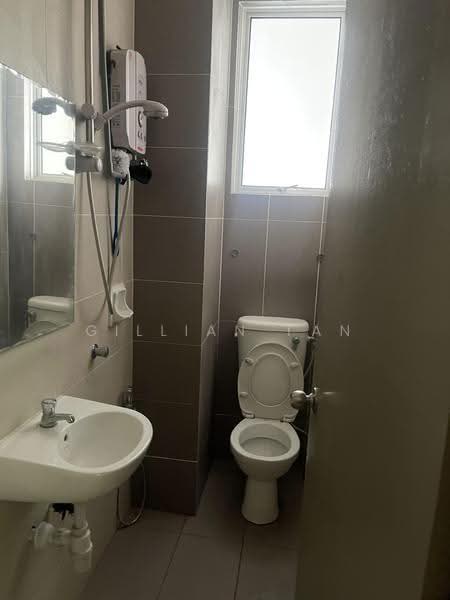 Kondominium untuk Disewa di D'suria Condominium - Gillian Tan - Bathroom - PropertyGuru.com.my