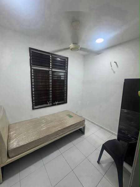 Kondominium untuk Disewa di Scott Towers @ Larkin JB - YY Tey - Bedroom - PropertyGuru.com.my