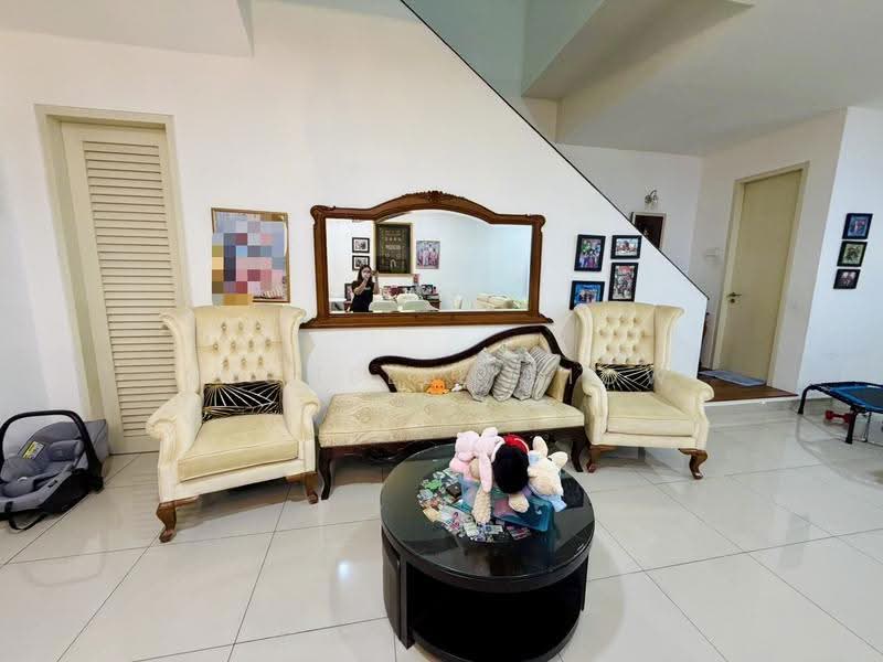 2-storey Terraced House for Sale in Alam Damai (Cheras) - Michelle Siow - Living Room - PropertyGuru.com.my