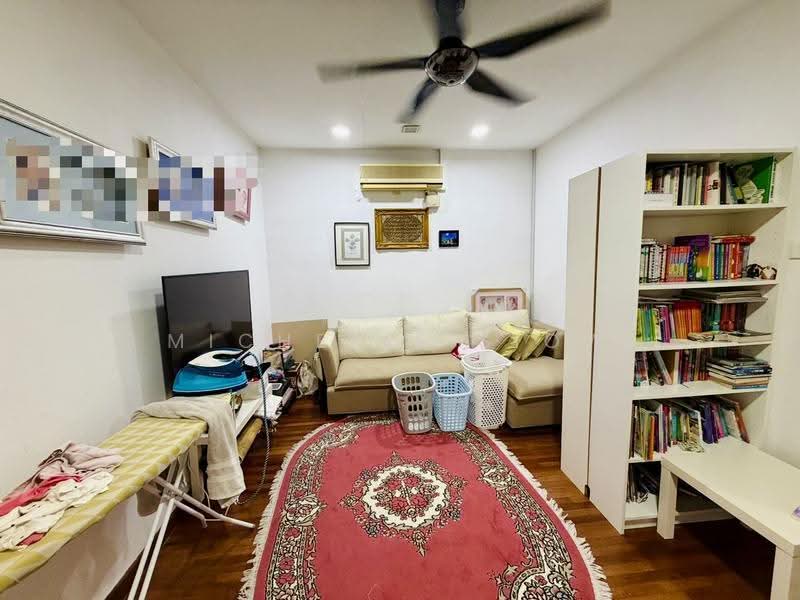 2-storey Terraced House for Sale in Alam Damai (Cheras) - Michelle Siow - Living Room - PropertyGuru.com.my