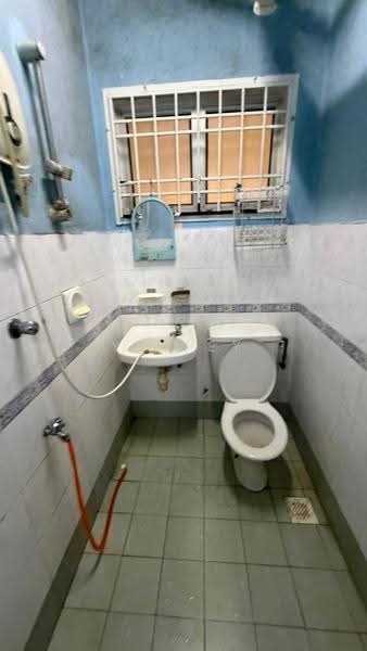 Apartment for Rent at Bayu Puteri 2 - YY Tey - Bathroom - PropertyGuru.com.my
