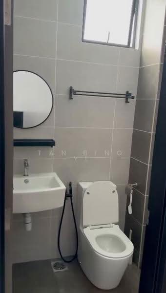 Kediaman Servis untuk Disewa di Twin Tower Residence - Tan Bing Yi - Bathroom - PropertyGuru.com.my