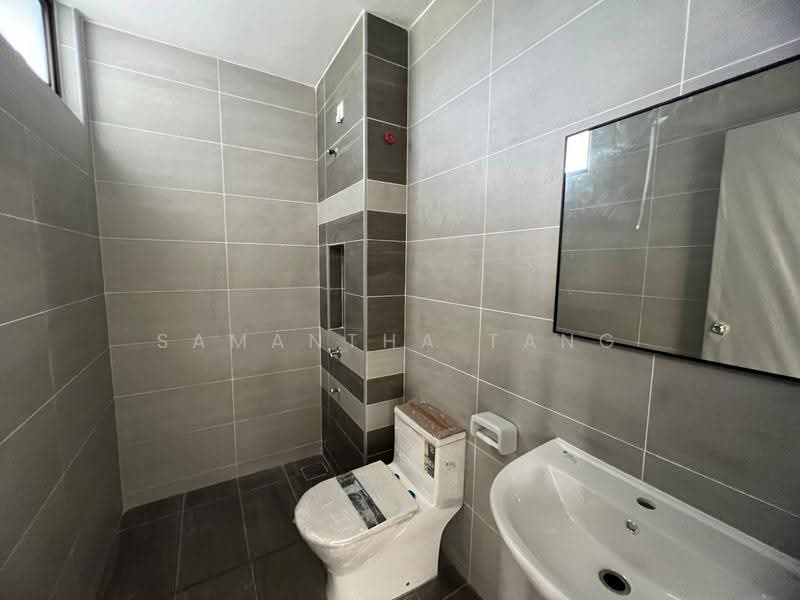 Rumah Teres untuk Disewa di Skudai (Johor) - Samantha Tang - Bathroom - PropertyGuru.com.my