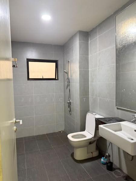 Kondominium untuk Dijual di Residensi Ledang - Jessica Tiew - Bathroom - PropertyGuru.com.my