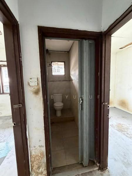 Rumah Teres 2-Tingkat untuk Dijual di Shah Alam (Selangor) - Adib Yusuf - Bathroom - PropertyGuru.com.my