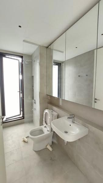Service Residence for Sale at Jendela Residences - Lee Su Li - Bathroom - PropertyGuru.com.my
