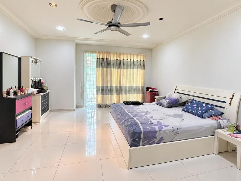 3-storey Terraced House for Sale in Taman Fadason (Kepong) - Jean Koh - Bedroom - PropertyGuru.com.my
