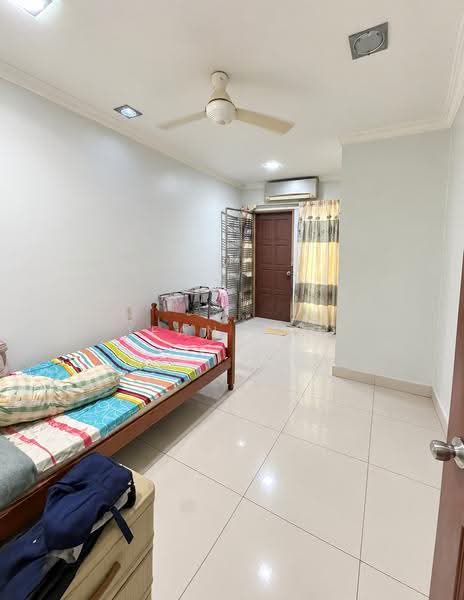 3-storey Terraced House for Sale in Taman Fadason (Kepong) - Jean Koh - Bedroom - PropertyGuru.com.my