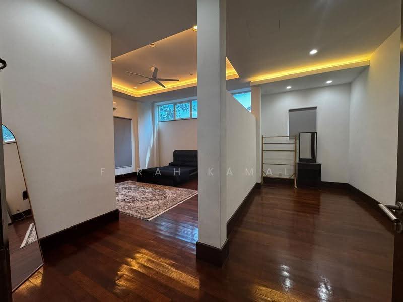 Bungalow House for Sale in Taman Sains Selangor (Kota Damansara) - Farah Kamal - PropertyGuru.com.my