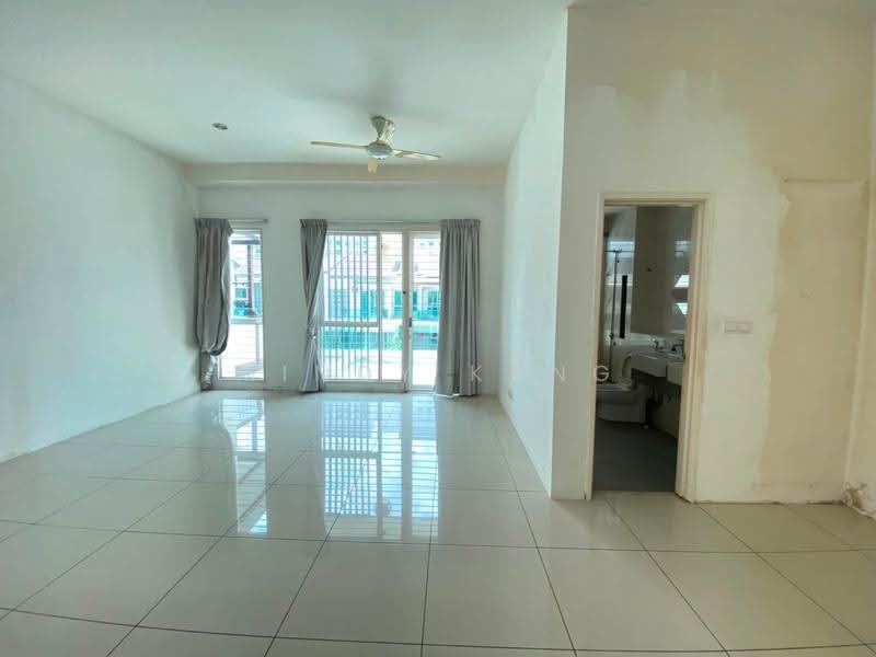 Rumah Teres 2-Tingkat untuk Dijual di Sungai Ara (Penang) - Mindy Kang - Living Room - PropertyGuru.com.my