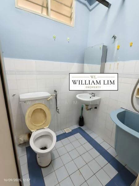 Pangsapuri untuk Disewa di Gelugor - William Lim - Bathroom - PropertyGuru.com.my
