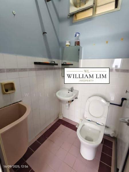 Pangsapuri untuk Disewa di Gelugor - William Lim - Bathroom - PropertyGuru.com.my