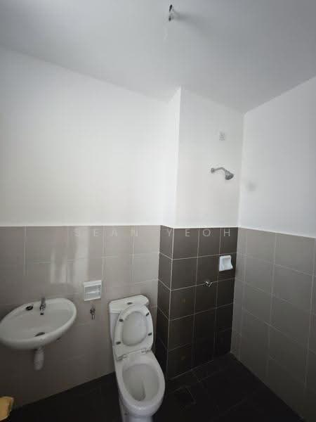 2-storey Terraced House for Rent in Taman Bestari Perdana (Pasir Gudang) - Sean Yeoh - Bathroom - PropertyGuru.com.my