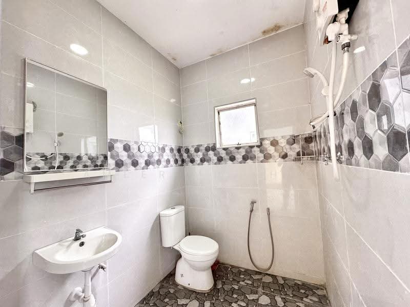 Apartment for Rent at Pelangi Court - Ameer Mujahid - Bathroom - PropertyGuru.com.my
