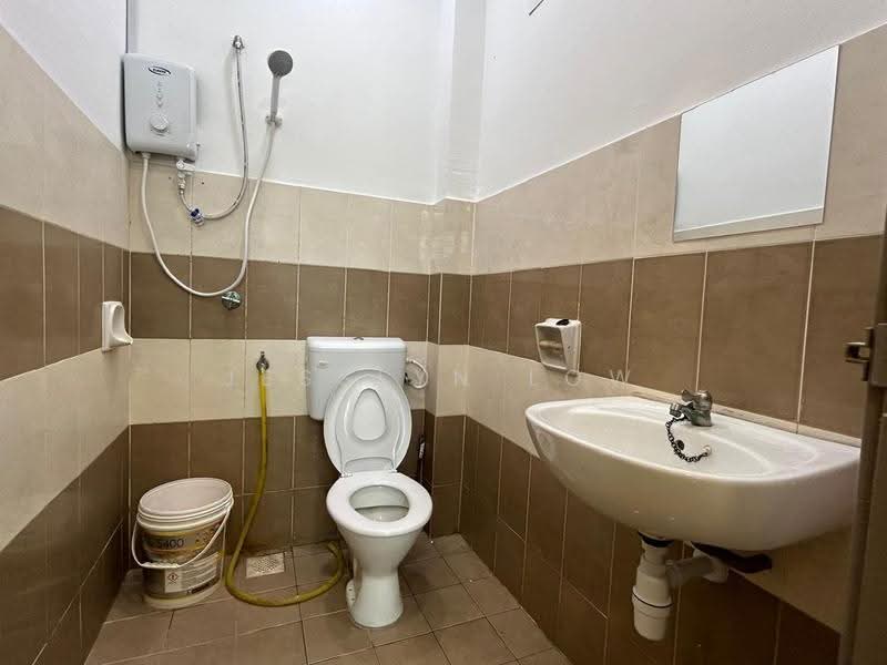 Bungalow House untuk Disewa di Krubong (Melaka) - Jesslyn Low - Bathroom - PropertyGuru.com.my