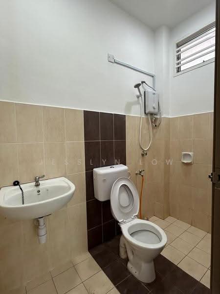 Bungalow House untuk Disewa di Krubong (Melaka) - Jesslyn Low - Bathroom - PropertyGuru.com.my