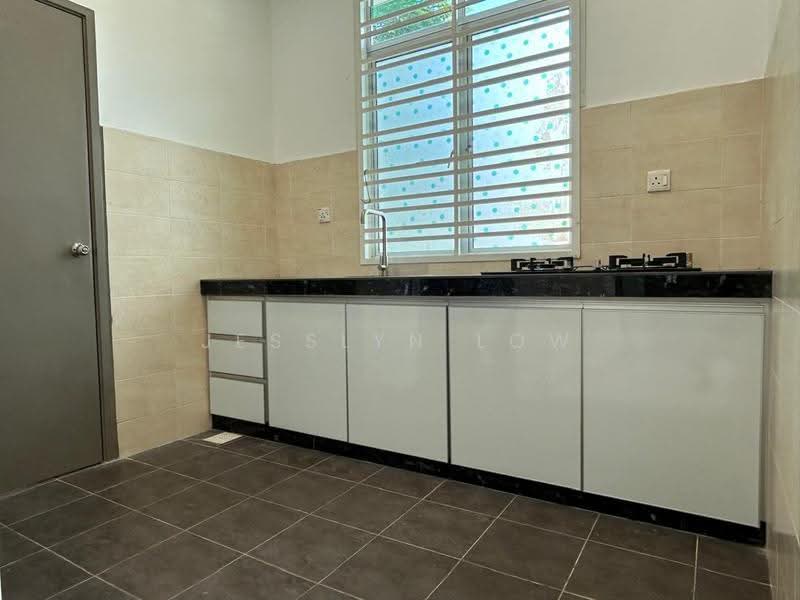 Bungalow House untuk Disewa di Krubong (Melaka) - Jesslyn Low - Kitchen - PropertyGuru.com.my