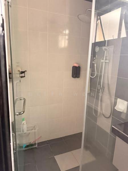 Kondominium untuk Disewa di Upper East @ Tiger Lane - Joseph Wong - Bathroom - PropertyGuru.com.my