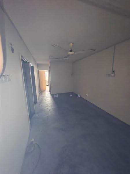 Pangsapuri untuk Dijual di Anggerik Apartment - Sam Yap - Interior - PropertyGuru.com.my