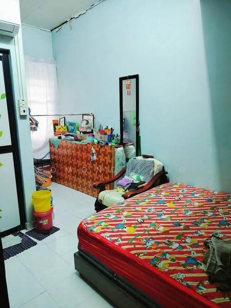 Rumah Teres 2-Tingkat untuk Dijual di Taman Muhibbah (Kulai) - Edmond Tang - Bedroom - PropertyGuru.com.my