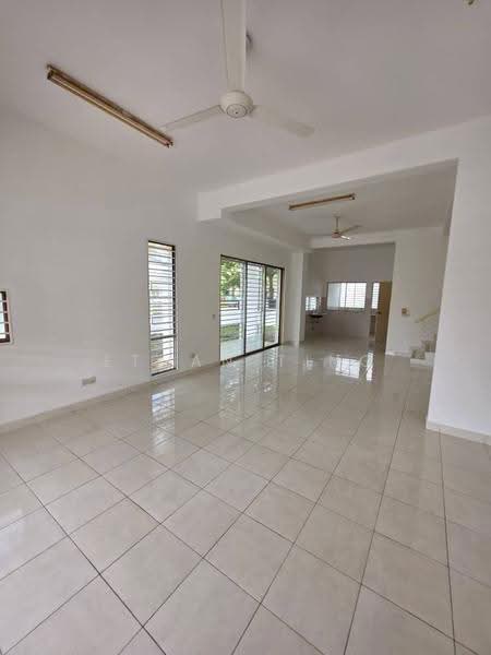 Rumah Teres 2-Tingkat untuk Dijual di Setia Indah 12 (Setia Alam) - Ethan Ting - Living Room - PropertyGuru.com.my