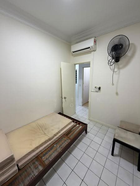 Condominium for Rent at Seri Maya Condominium - Jonathan Yeoh - Bedroom - PropertyGuru.com.my