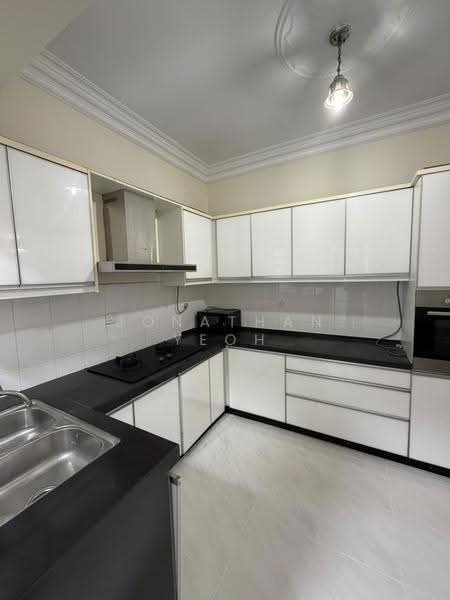 Condominium for Rent at Seri Maya Condominium - Jonathan Yeoh - Kitchen - PropertyGuru.com.my