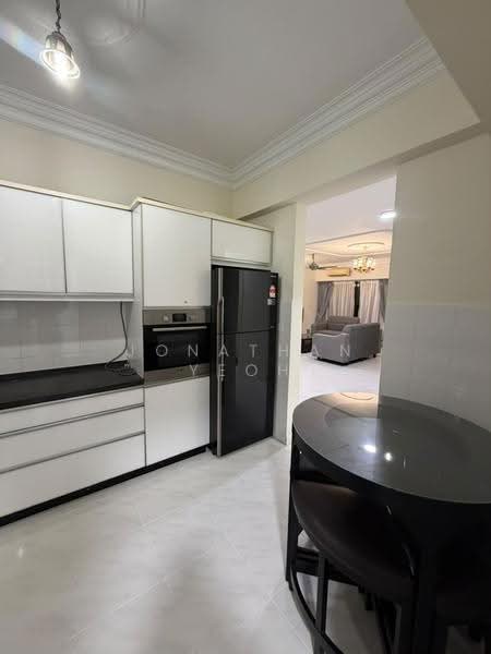 Condominium for Rent at Seri Maya Condominium - Jonathan Yeoh - Kitchen - PropertyGuru.com.my
