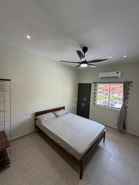 Semi-Detached House for Rent in Taman Stulang Laut (Johor Bahru) - Phang Elainne - Bedroom - PropertyGuru.com.my