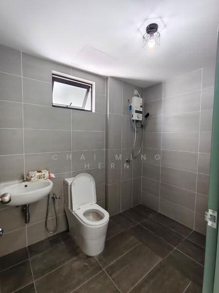 Kediaman Servis untuk Disewa di Parkland Residence - Chai Ming Hern - Bathroom - PropertyGuru.com.my