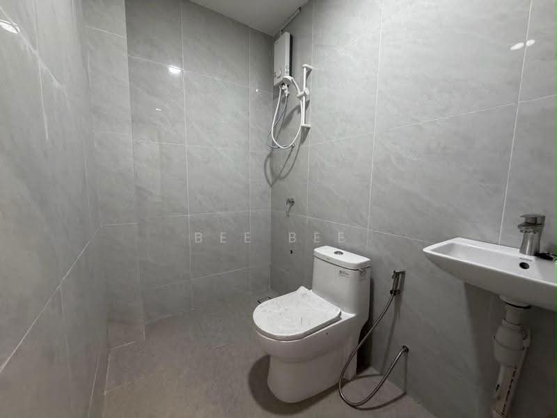 Rumah Berkembar untuk Disewa di Taman Perling (Perling) - Bee Bee - PropertyGuru.com.my