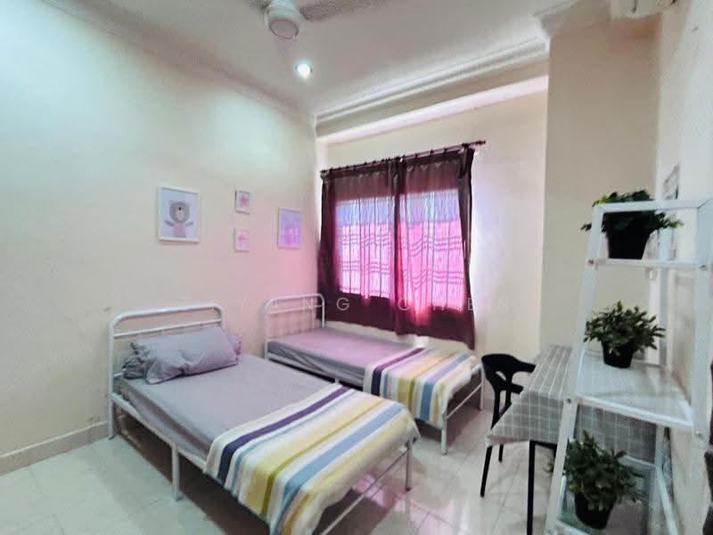 Condominium for Sale at Evergreen Park Scot Pine - Ziyang Chen - Bedroom - PropertyGuru.com.my